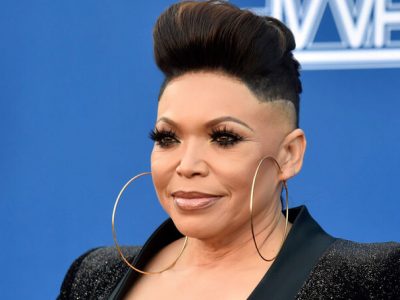 How tall is Tisha Campbell?